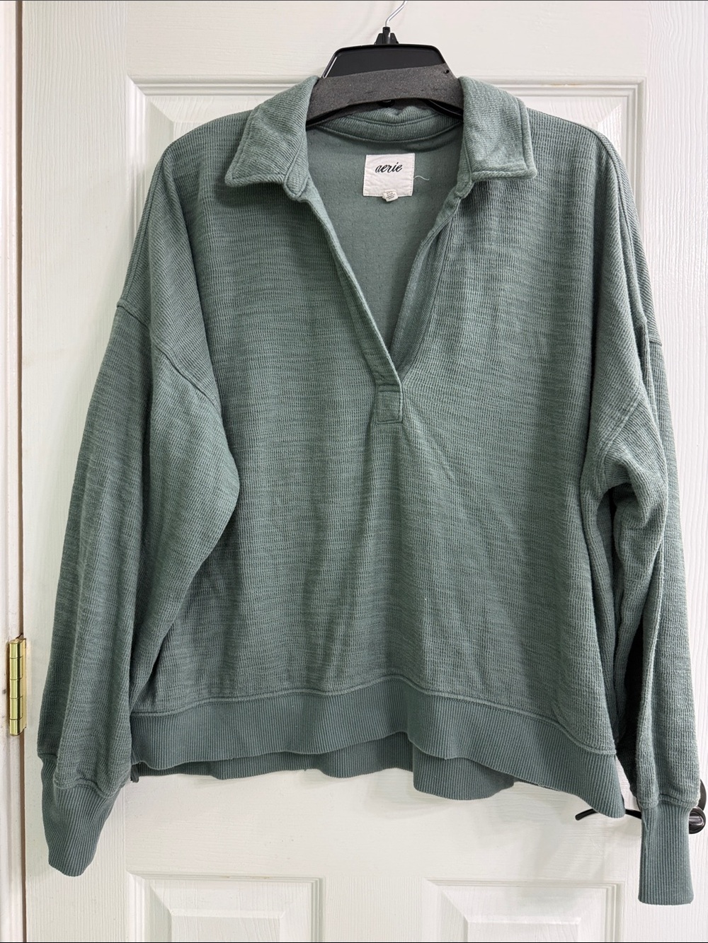SALE🍁aerie Sage Green V-Neck Pullover Sweater